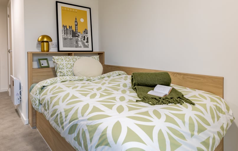 Classic Plus En Suite, Venti House, 8 Grove Crescent Road, Stratford, London - Image 1